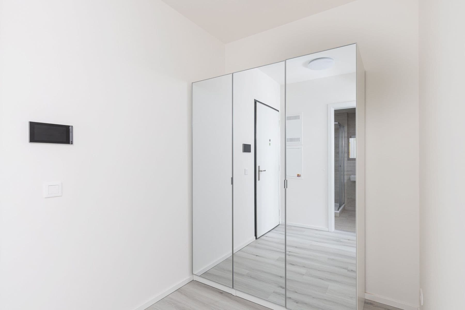 Prenájom bytu 1-izbový 36 m², Waltariho, Praha, Praha Prenájom bytu 1-izbový 36 m², Waltariho, Praha, Praha
