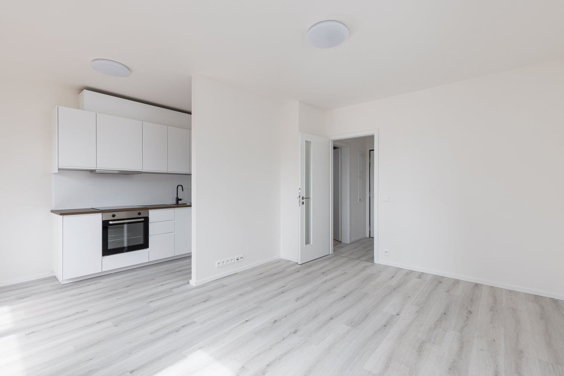 Prenájom bytu 1-izbový 36 m², Waltariho, Praha, Praha Prenájom bytu 1-izbový 36 m², Waltariho, Praha, Praha