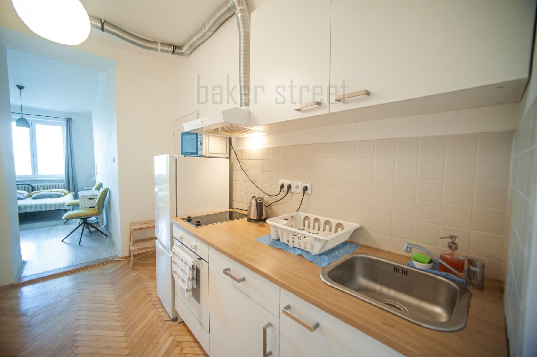 Prenájom bytu 1-izbový 24 m², Bělohorská, Praha, Praha Prenájom bytu 1-izbový 24 m², Bělohorská, Praha, Praha