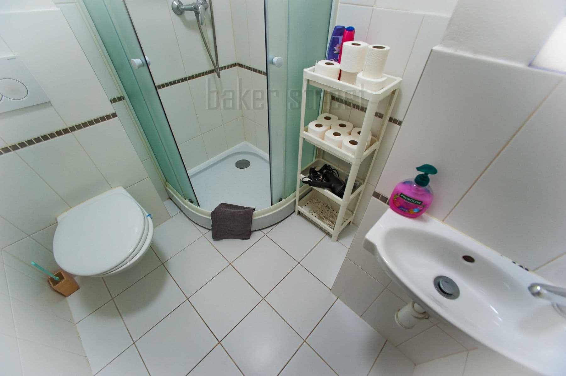 Prenájom bytu 1-izbový 24 m², Bělohorská, Praha, Praha Prenájom bytu 1-izbový 24 m², Bělohorská, Praha, Praha