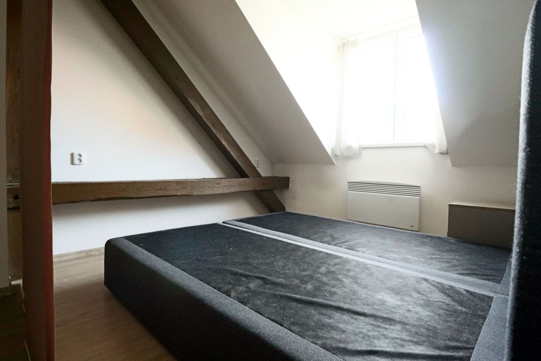 Prenájom bytu 2-izbový 45 m², Horní, Praha, Praha Prenájom bytu 2-izbový 45 m², Horní, Praha, Praha