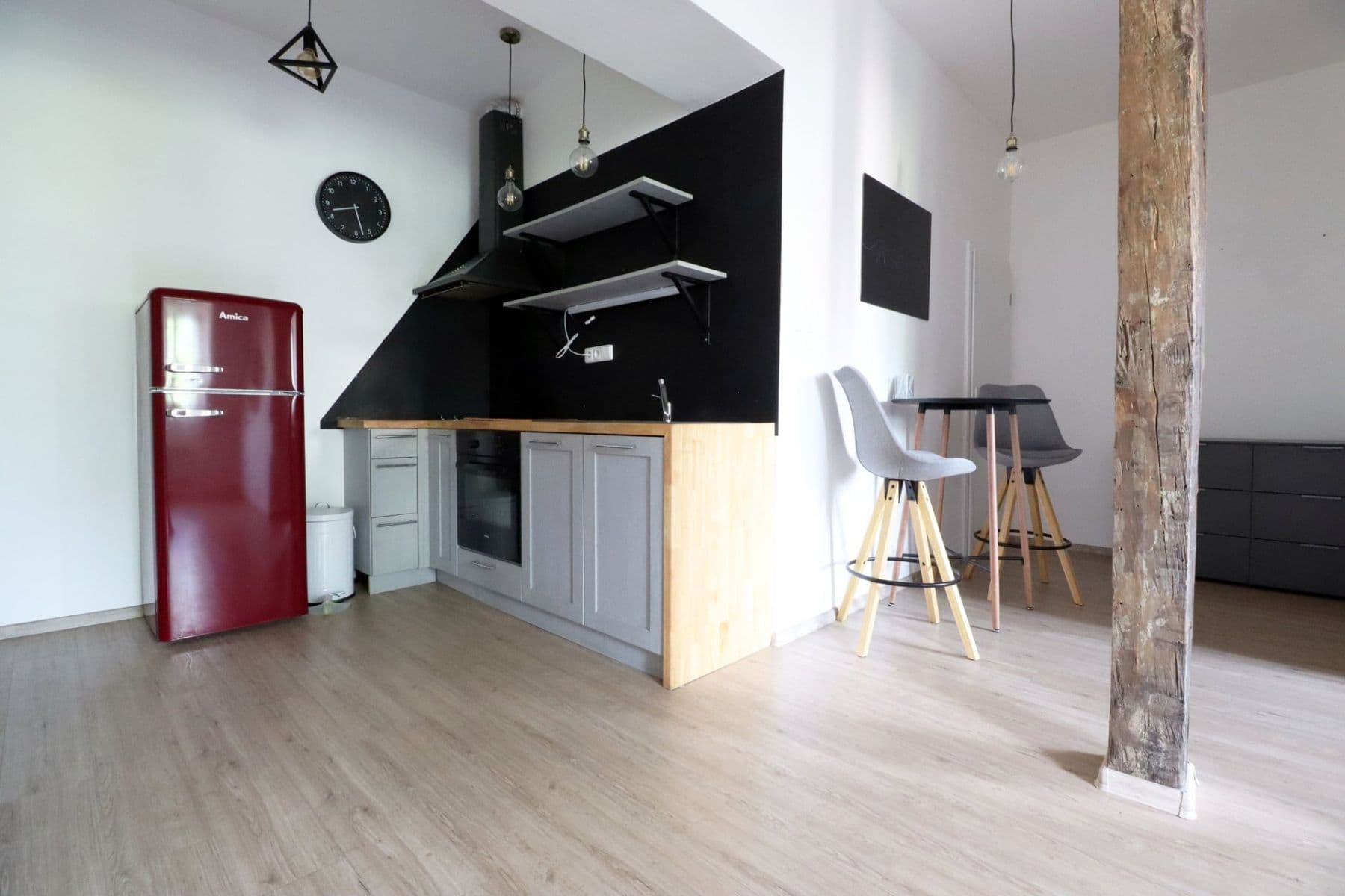 Prenájom bytu 2-izbový 45 m², Horní, Praha, Praha Prenájom bytu 2-izbový 45 m², Horní, Praha, Praha