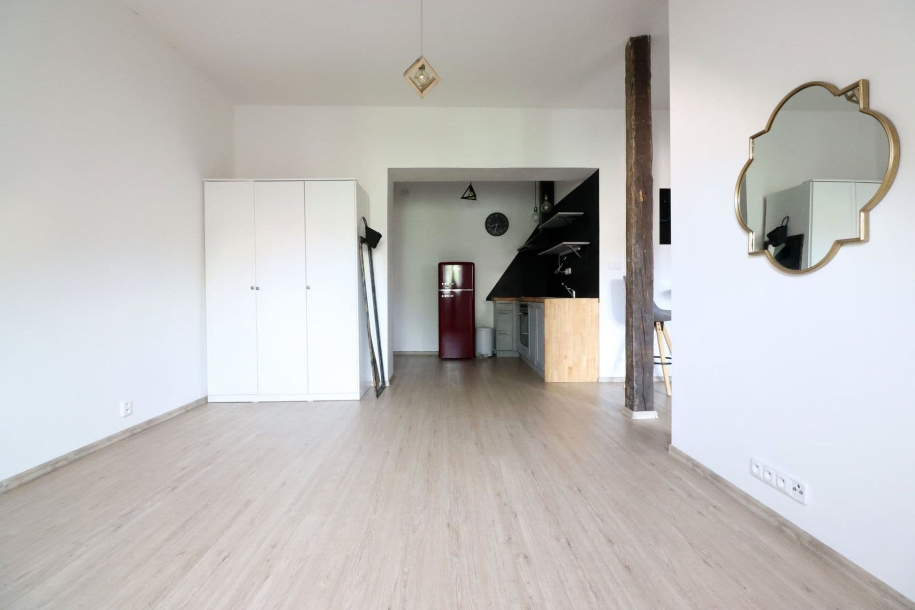 Prenájom bytu 2-izbový 45 m², Horní, Praha, Praha Prenájom bytu 2-izbový 45 m², Horní, Praha, Praha