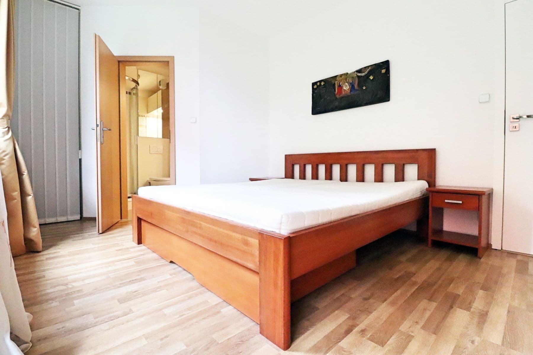 Prenájom bytu 4-izbový 97 m², Werichova, Praha, Praha Prenájom bytu 4-izbový 97 m², Werichova, Praha, Praha