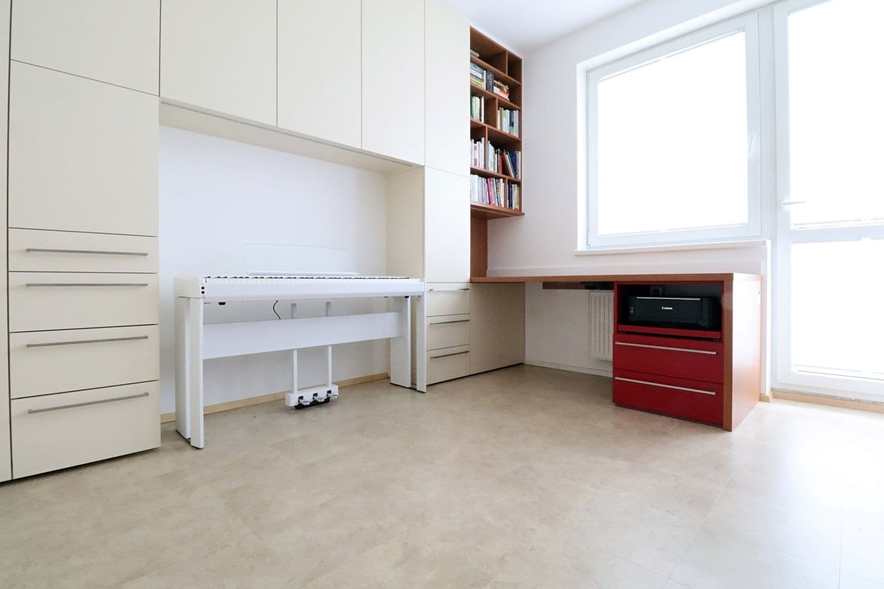 Prenájom bytu 4-izbový 97 m², Werichova, Praha, Praha Prenájom bytu 4-izbový 97 m², Werichova, Praha, Praha