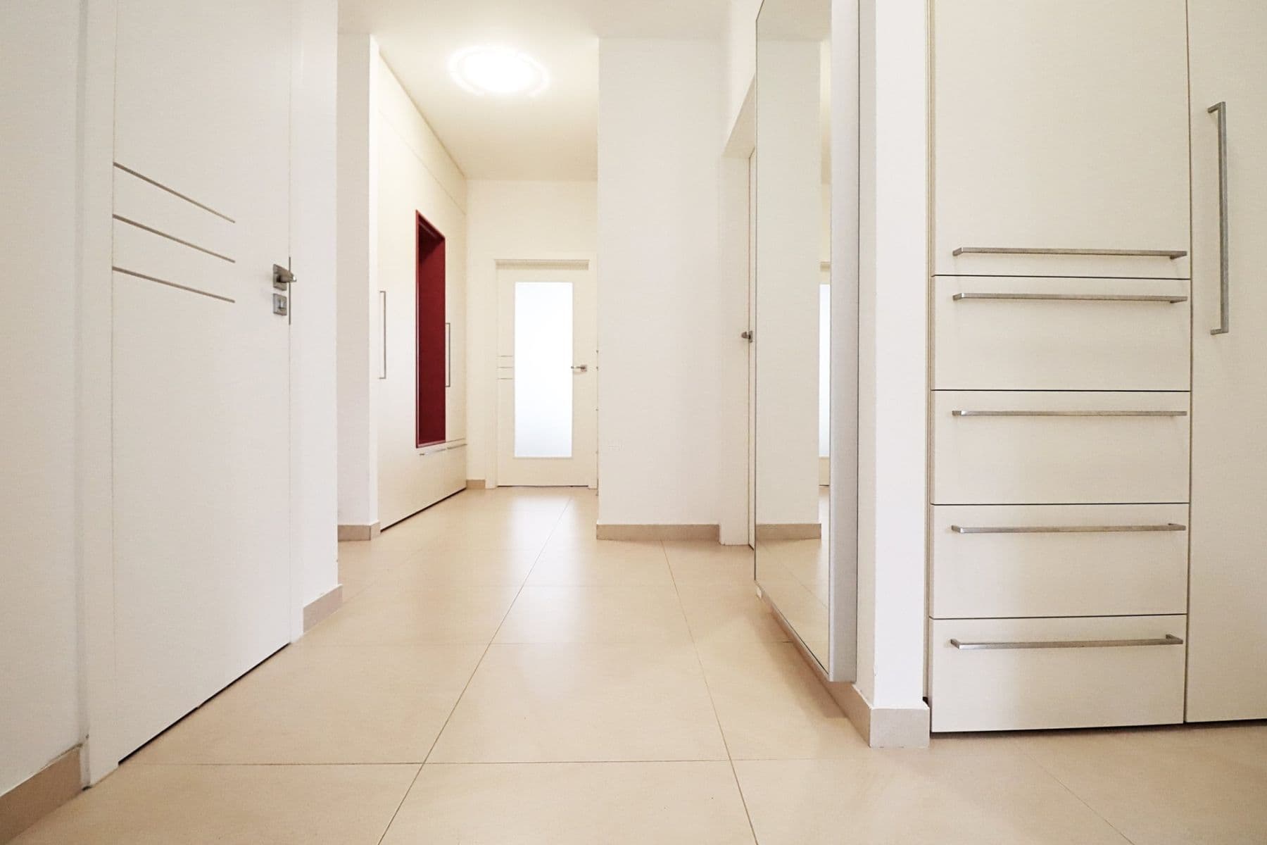 Prenájom bytu 4-izbový 97 m², Werichova, Praha, Praha Prenájom bytu 4-izbový 97 m², Werichova, Praha, Praha