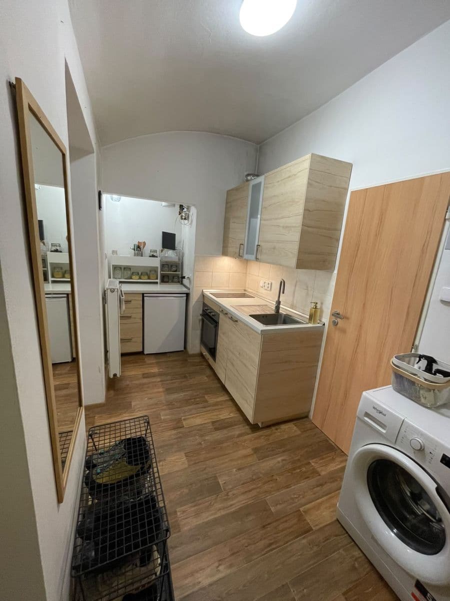 Predaj bytu 1-izbový 34 m², Andrštova, Praha, Praha Predaj bytu 1-izbový 34 m², Andrštova, Praha, Praha