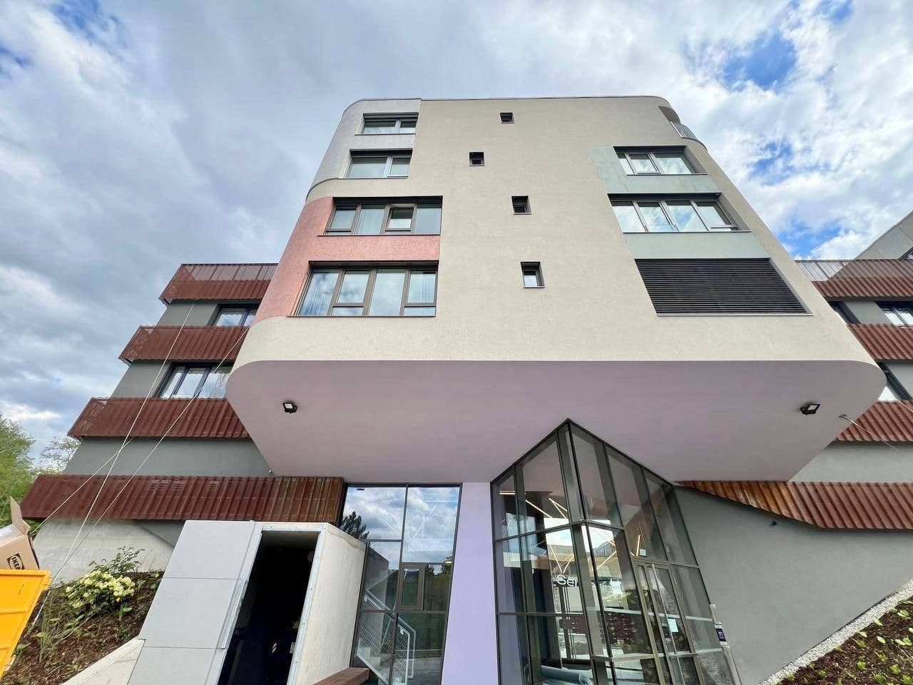 Prenájom bytu 2-izbový 39 m², U Komína, Praha, Praha Prenájom bytu 2-izbový 39 m², U Komína, Praha, Praha