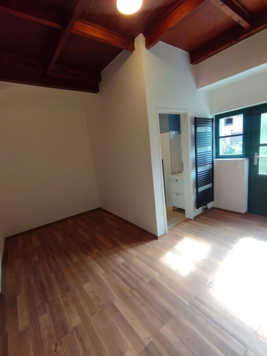 Prenájom bytu 1-izbový 28 m², Tyršova, Škvorec, Středočeský kraj Prenájom bytu 1-izbový 28 m², Tyršova, Škvorec, Středočeský kraj