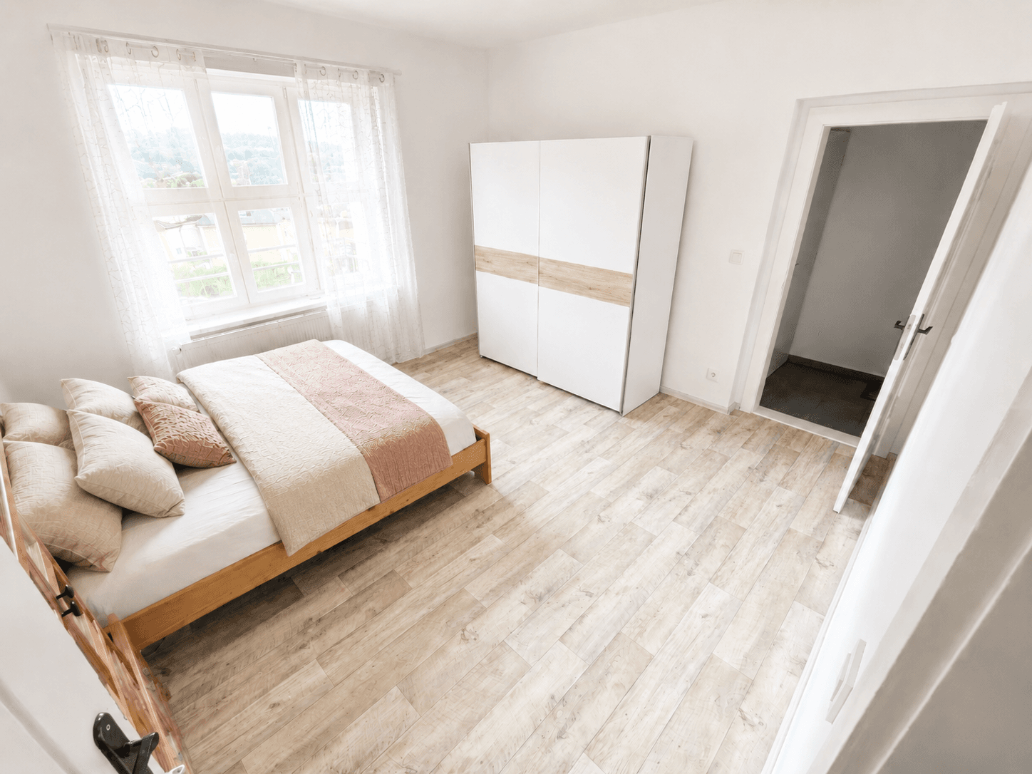 Prenájom bytu 1-izbový 38 m², K Linhartu, Karlovy Vary, Karlovarský kraj Prenájom bytu 1-izbový 38 m², K Linhartu, Karlovy Vary, Karlovarský kraj
