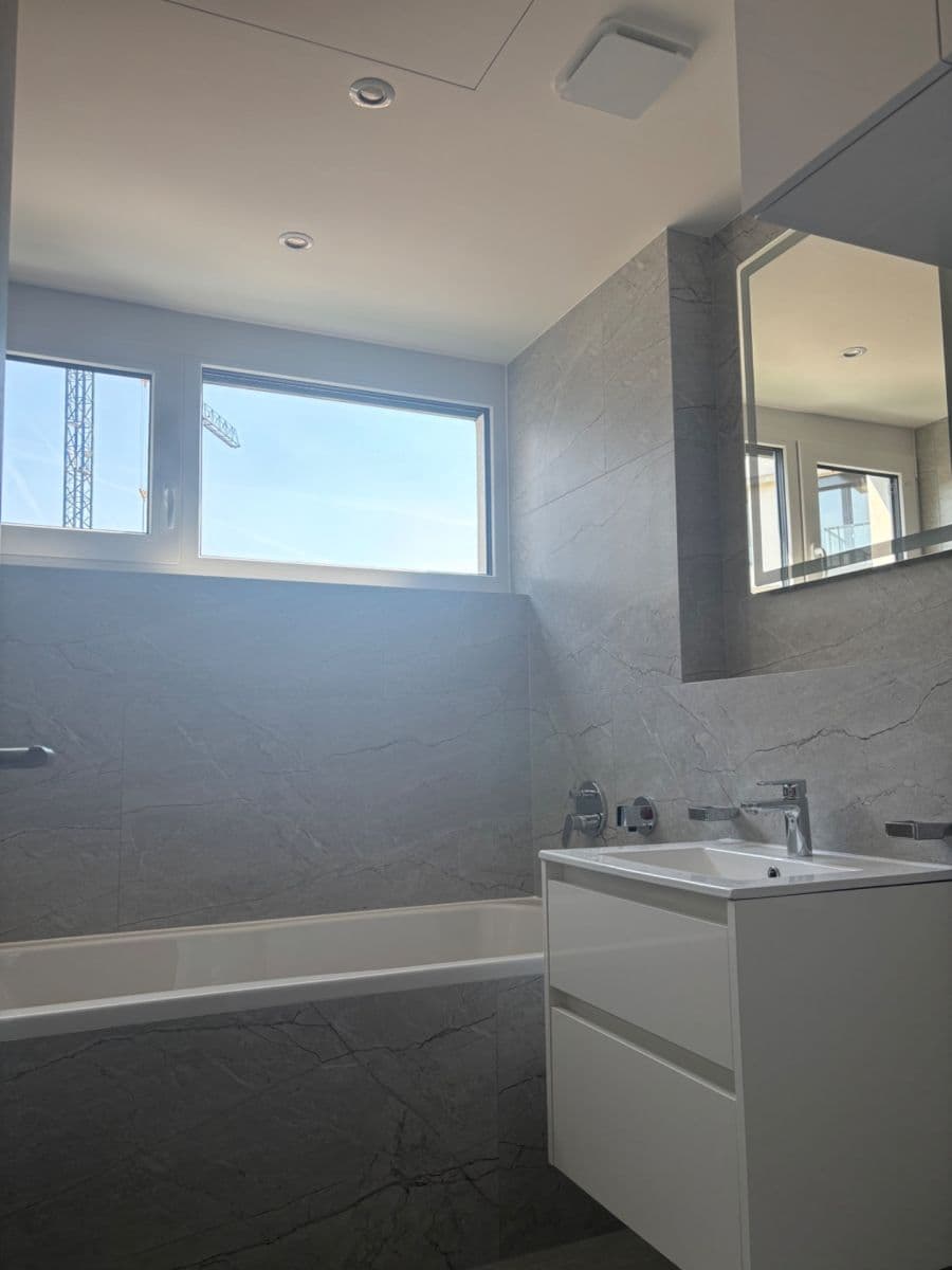 Prenájom bytu 3-izbový 72 m², Kárníkova, Praha, Praha Prenájom bytu 3-izbový 72 m², Kárníkova, Praha, Praha