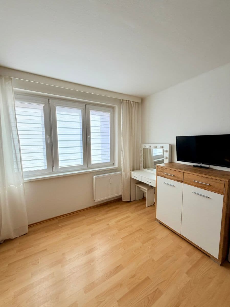 Predaj bytu 3-izbový 72 m², Boršovská, České Budějovice, Jihočeský kraj Predaj bytu 3-izbový 72 m², Boršovská, České Budějovice, Jihočeský kraj