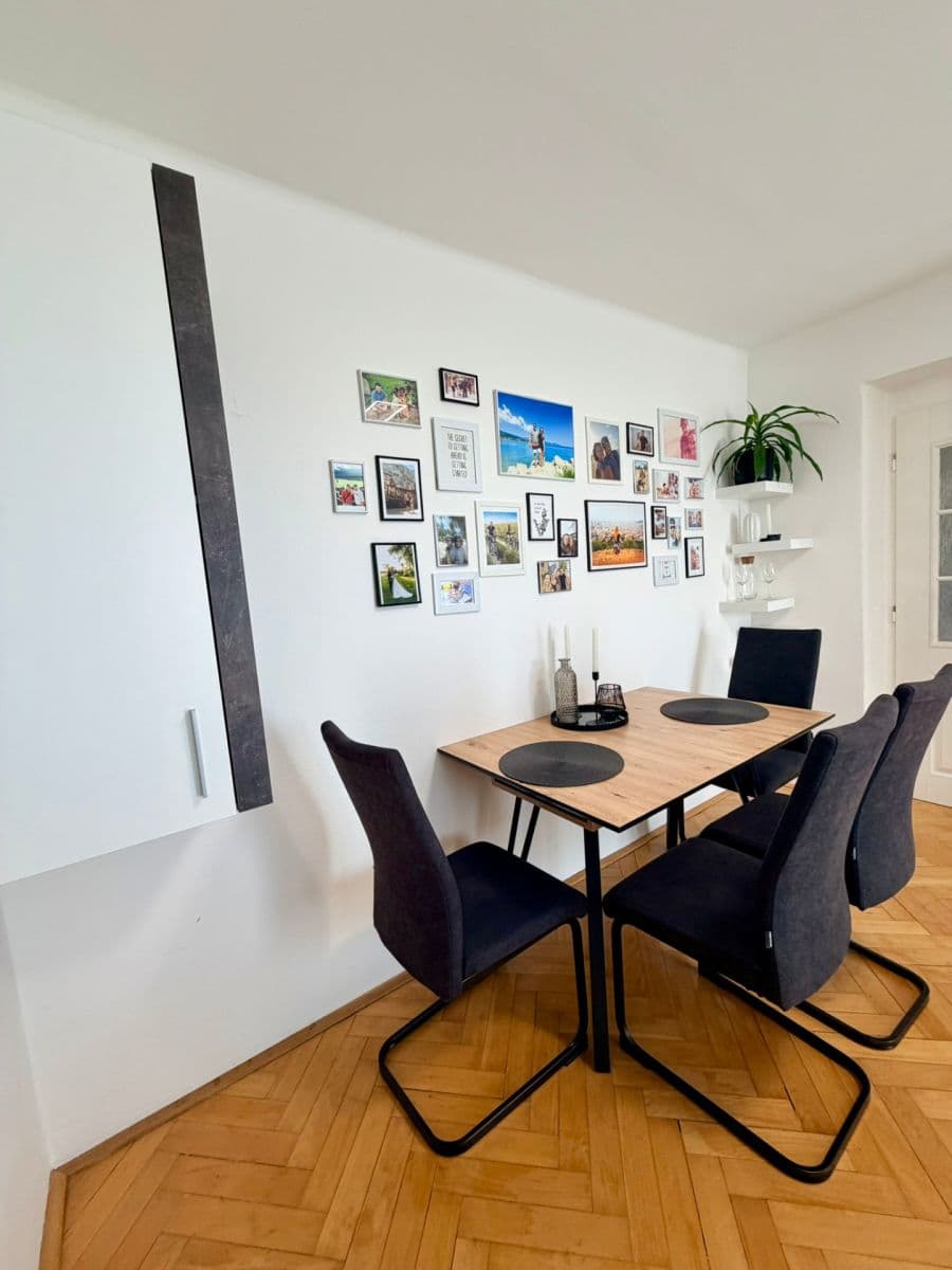 Predaj bytu 3-izbový 72 m², Boršovská, České Budějovice, Jihočeský kraj Predaj bytu 3-izbový 72 m², Boršovská, České Budějovice, Jihočeský kraj