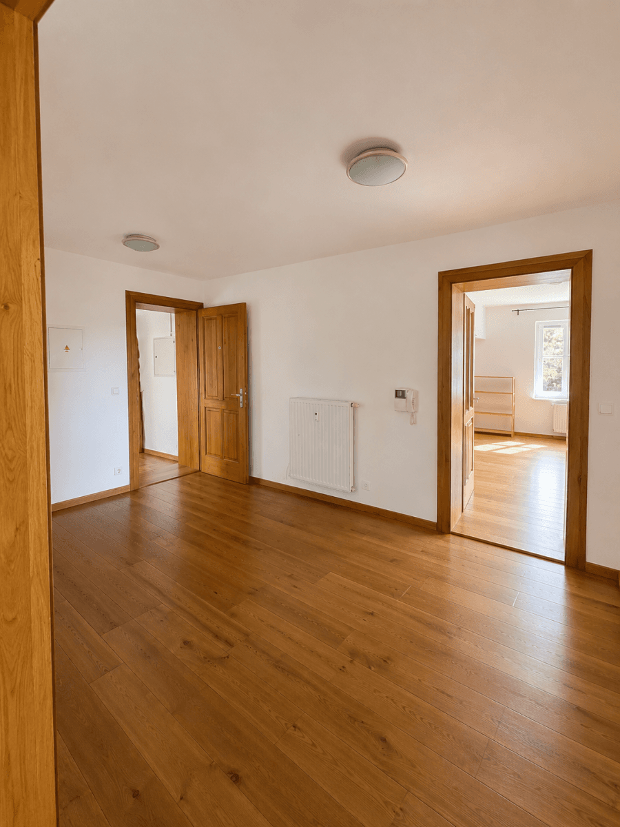 Prenájom bytu 3-izbový 119 m², Sadová, Písek, Jihočeský kraj Prenájom bytu 3-izbový 119 m², Sadová, Písek, Jihočeský kraj