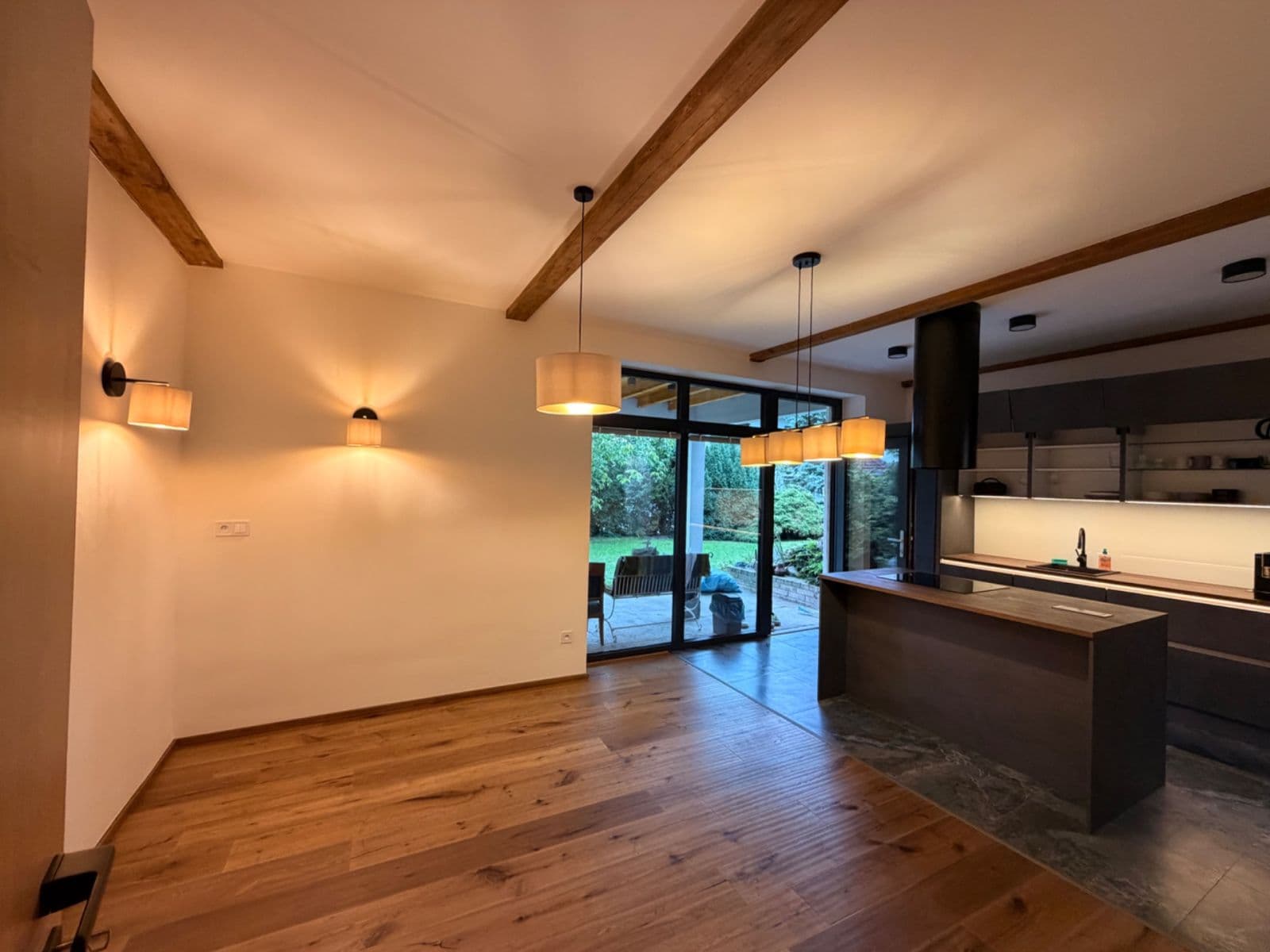 Prenájom bytu 2-izbový 60 m², Pod Fialkou, Praha, Praha Prenájom bytu 2-izbový 60 m², Pod Fialkou, Praha, Praha