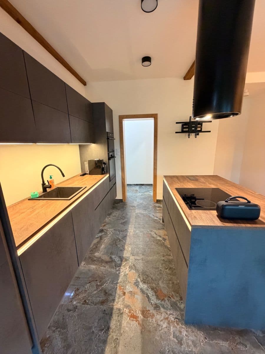 Prenájom bytu 2-izbový 60 m², Pod Fialkou, Praha, Praha Prenájom bytu 2-izbový 60 m², Pod Fialkou, Praha, Praha