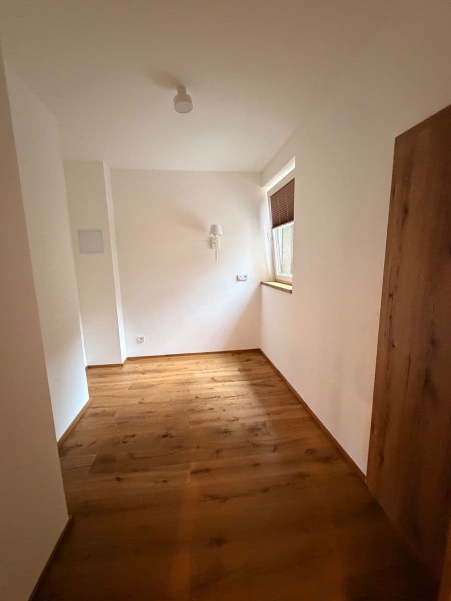 Prenájom bytu 2-izbový 60 m², Pod Fialkou, Praha, Praha Prenájom bytu 2-izbový 60 m², Pod Fialkou, Praha, Praha
