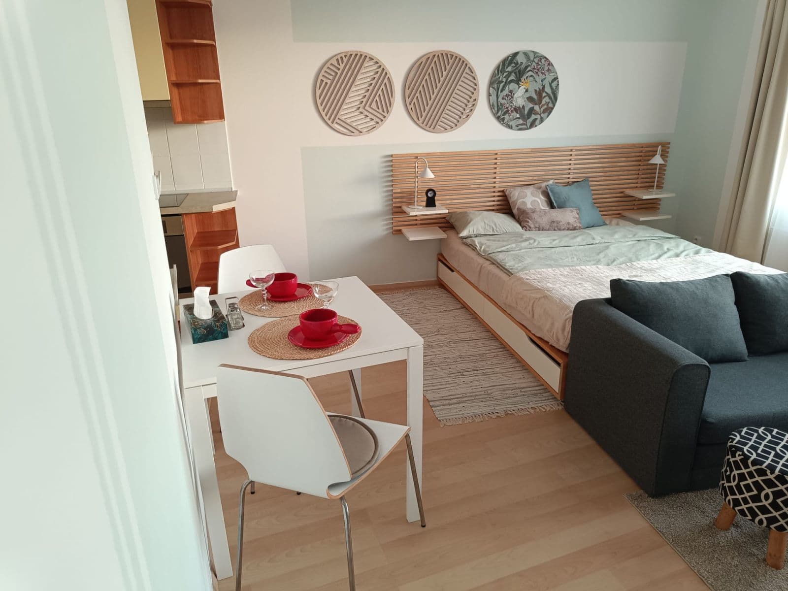 Prenájom bytu 1-izbový 45 m², Nademlejnská, Praha, Praha Prenájom bytu 1-izbový 45 m², Nademlejnská, Praha, Praha