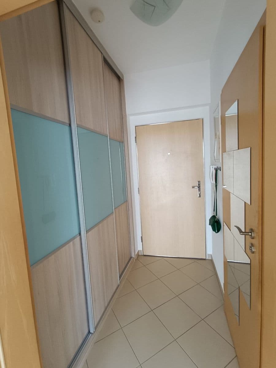 Prenájom bytu 1-izbový 45 m², Nademlejnská, Praha, Praha Prenájom bytu 1-izbový 45 m², Nademlejnská, Praha, Praha