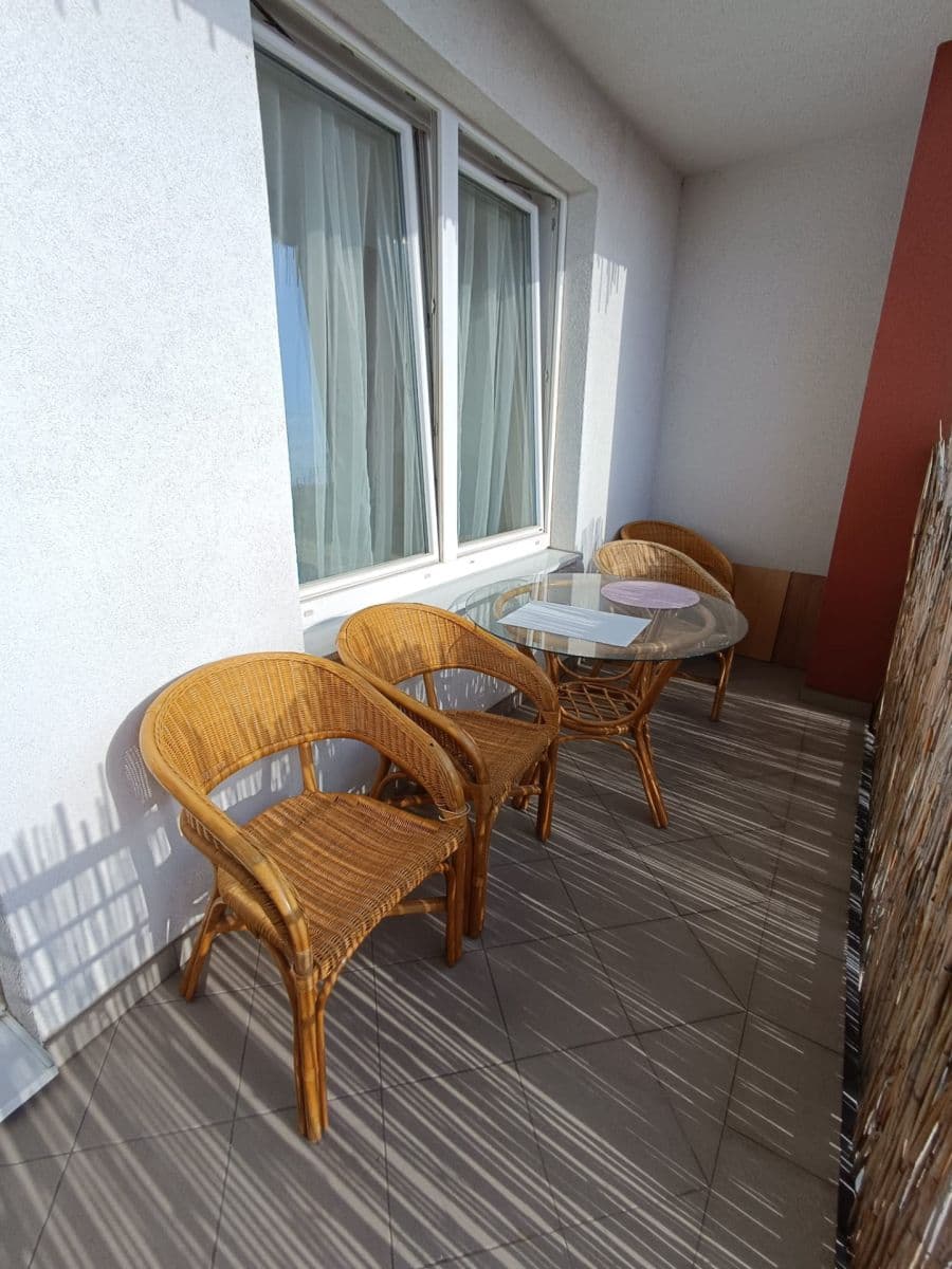 Prenájom bytu 1-izbový 45 m², Nademlejnská, Praha, Praha Prenájom bytu 1-izbový 45 m², Nademlejnská, Praha, Praha