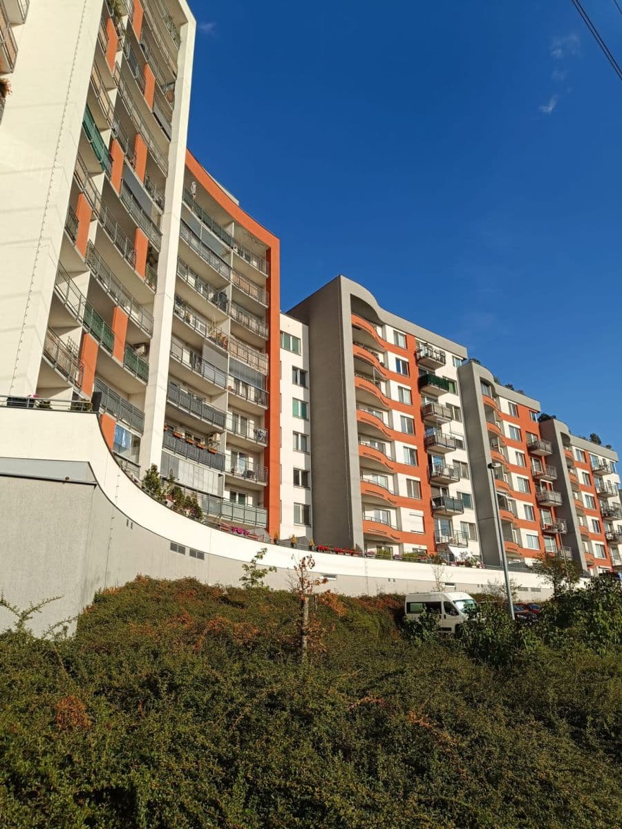 Prenájom bytu 1-izbový 45 m², Nademlejnská, Praha, Praha Prenájom bytu 1-izbový 45 m², Nademlejnská, Praha, Praha
