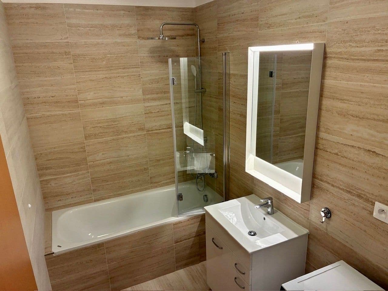 Prenájom bytu 2-izbový 62 m², U Strouhy, Vestec, Středočeský kraj Prenájom bytu 2-izbový 62 m², U Strouhy, Vestec, Středočeský kraj