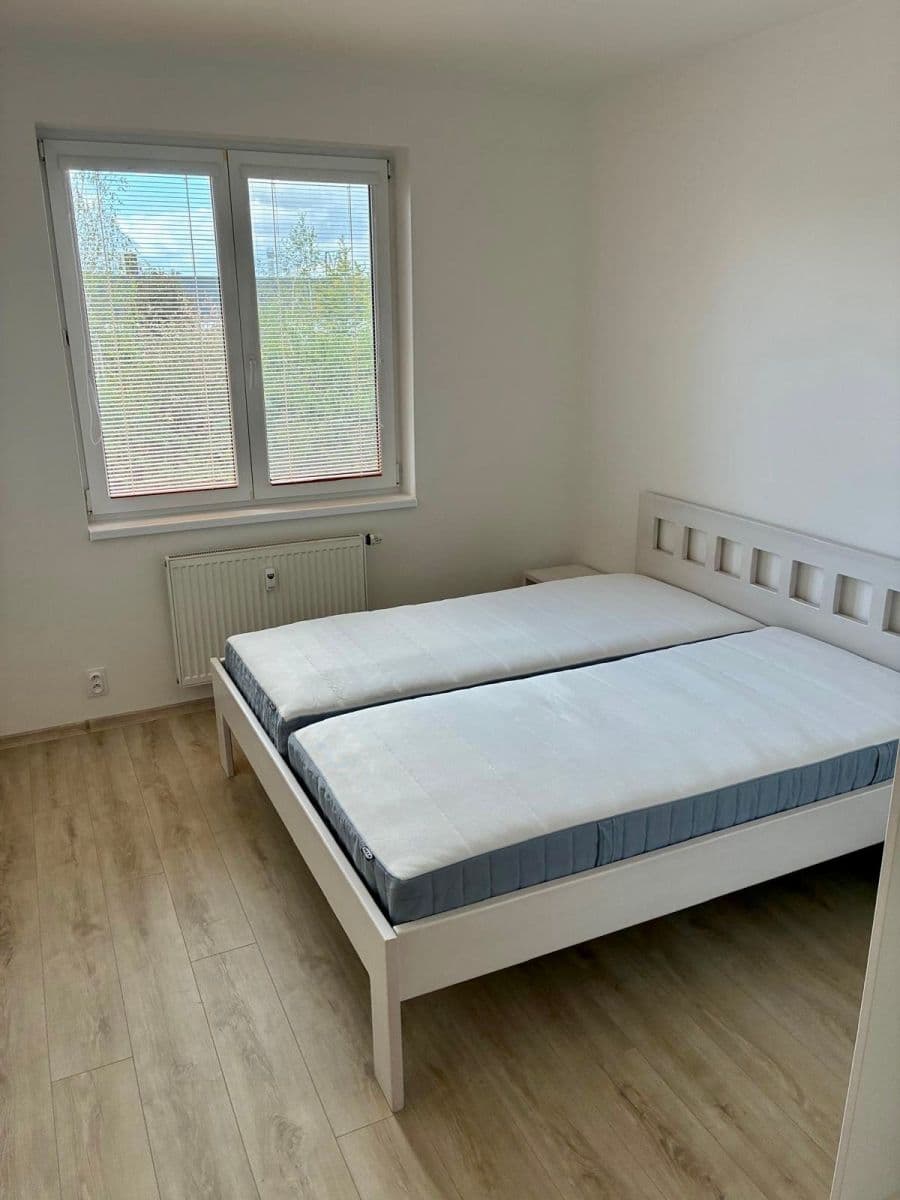 Prenájom bytu 2-izbový 62 m², U Strouhy, Vestec, Středočeský kraj Prenájom bytu 2-izbový 62 m², U Strouhy, Vestec, Středočeský kraj