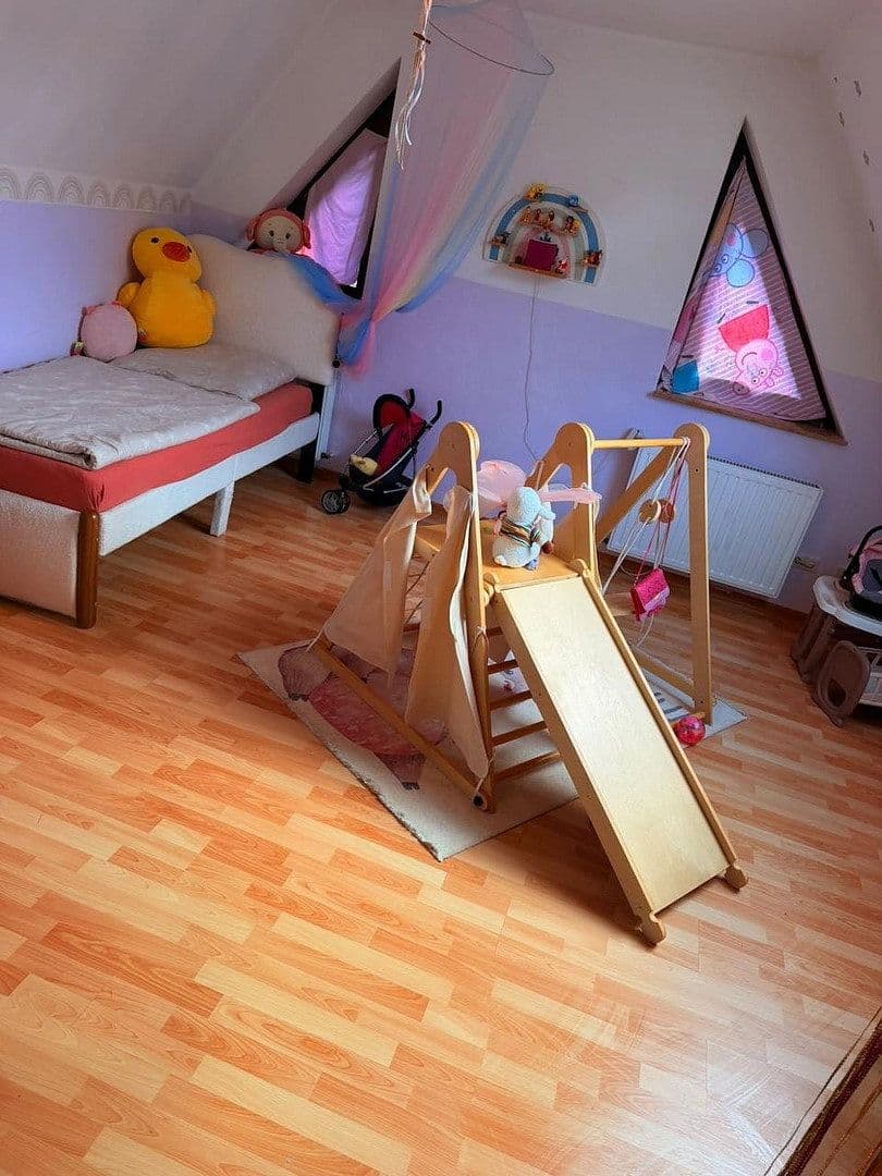 Prenájom bytu 5-izbový 120 m², Pfarrgasse, Bad Bergzabern, Porýnie-Falcko Prenájom bytu 5-izbový 120 m², Pfarrgasse, Bad Bergzabern, Porýnie-Falcko