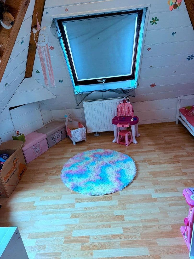 Prenájom bytu 5-izbový 120 m², Pfarrgasse, Bad Bergzabern, Porýnie-Falcko Prenájom bytu 5-izbový 120 m², Pfarrgasse, Bad Bergzabern, Porýnie-Falcko