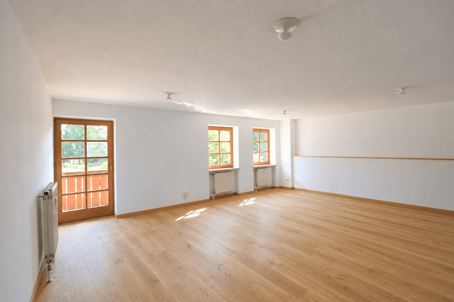 Predaj kancelárie 87 m², Max-Josefs-Platz 12a, Rosenheim, Bavorsko Predaj kancelárie 87 m², Max-Josefs-Platz 12a, Rosenheim, Bavorsko