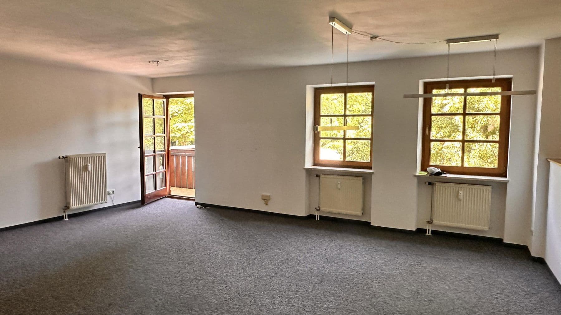 Predaj kancelárie 87 m², Max-Josefs-Platz 12a, Rosenheim, Bavorsko Predaj kancelárie 87 m², Max-Josefs-Platz 12a, Rosenheim, Bavorsko
