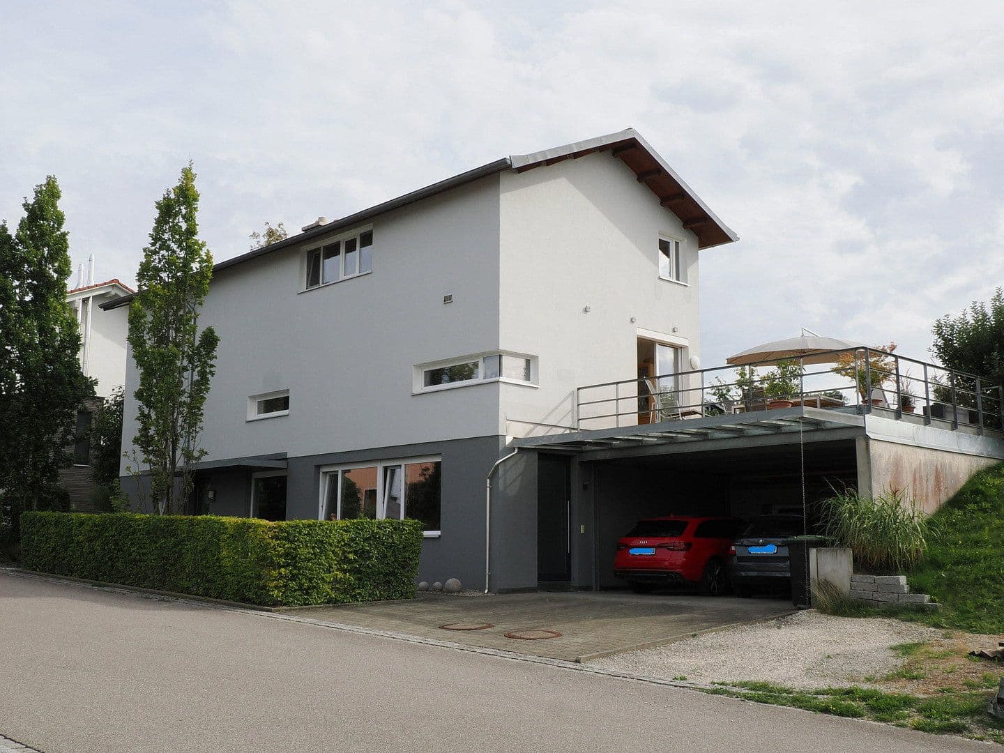 Predaj domu 204 m², pozemok 723 m², Hohenkammer, Bavorsko Predaj domu 204 m², pozemok 723 m², Hohenkammer, Bavorsko