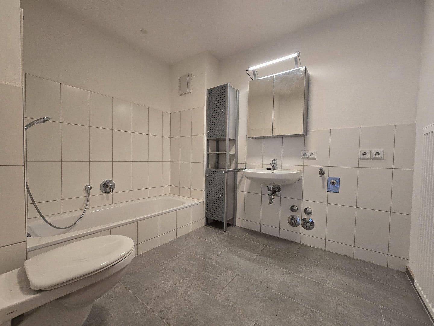 Predaj domu 204 m², pozemok 723 m², Hohenkammer, Bavorsko Predaj domu 204 m², pozemok 723 m², Hohenkammer, Bavorsko