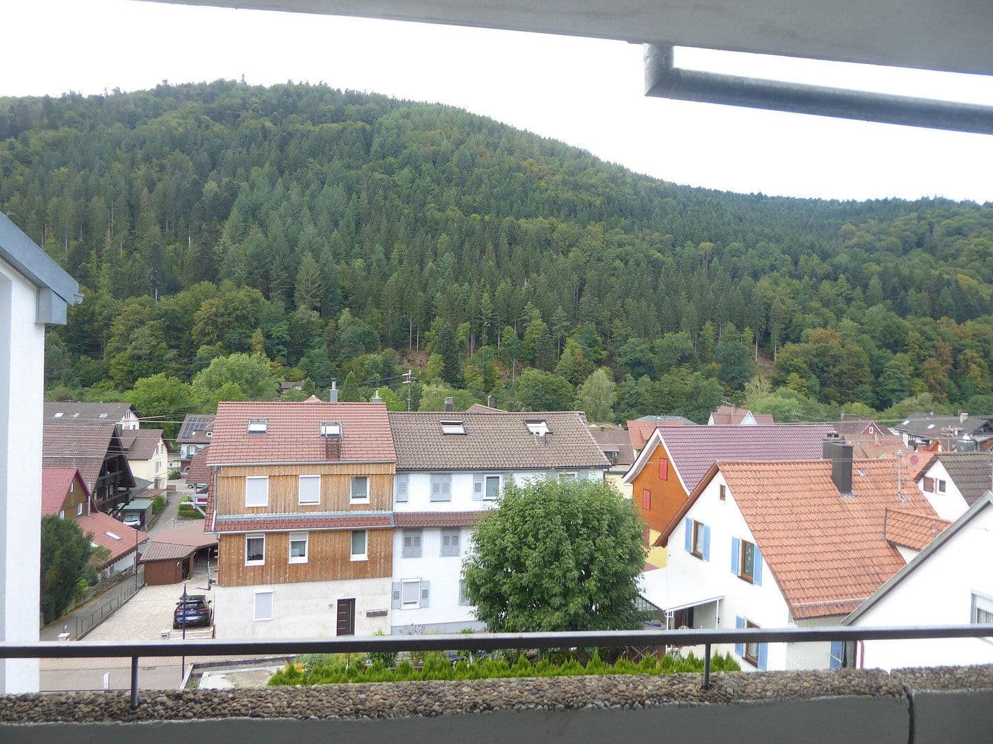 Predaj bytu 3-izbový 91 m², Alte Straße 24, Höfen an der Enz, Bádensko-Wurttembersko Predaj bytu 3-izbový 91 m², Alte Straße 24, Höfen an der Enz, Bádensko-Wurttembersko