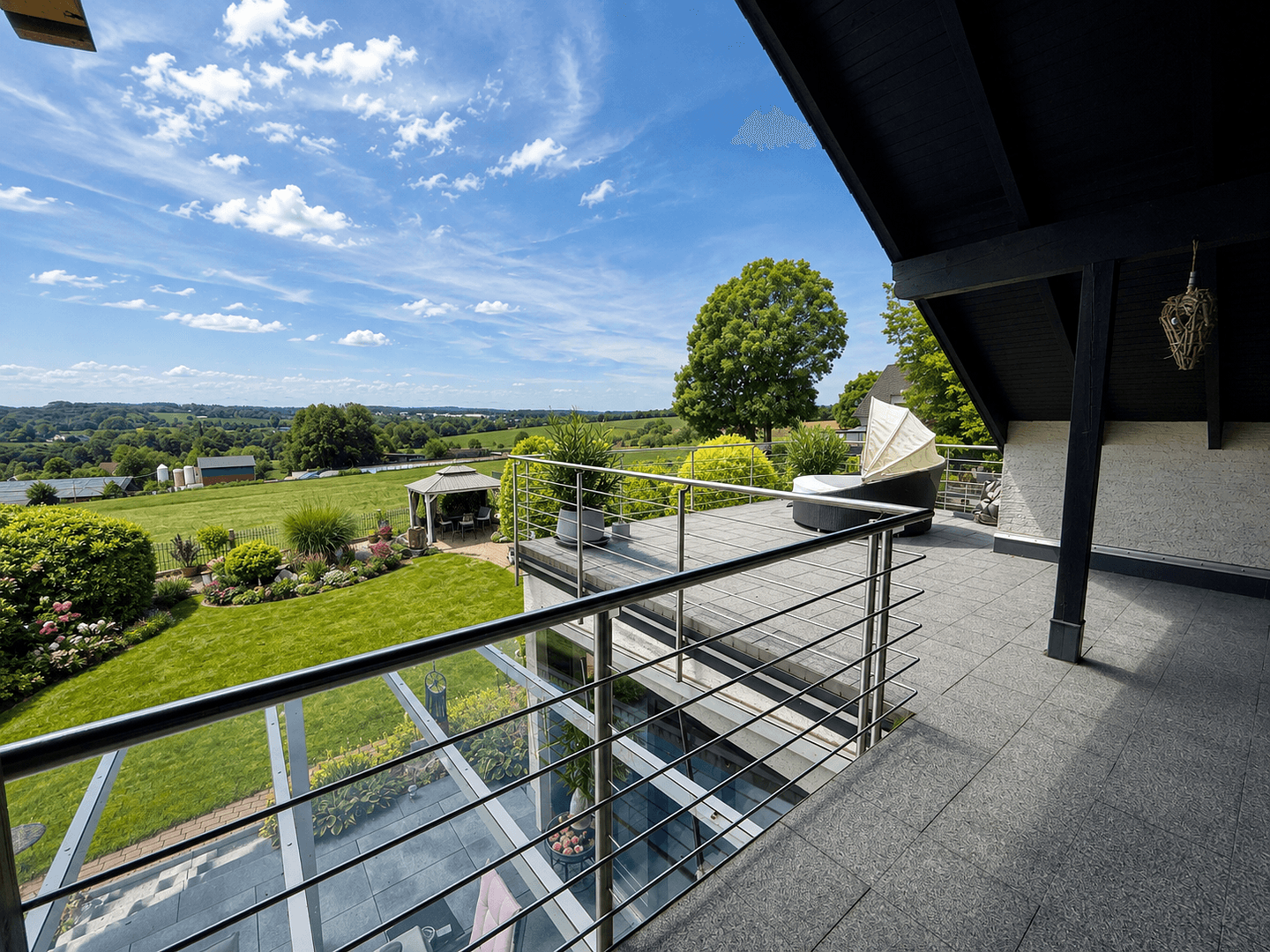 Predaj domu 199 m², pozemok 780 m², Neunkirchen-Seelscheid, Severné Porýnie - Westfálsko Predaj domu 199 m², pozemok 780 m², Neunkirchen-Seelscheid, Severné Porýnie - Westfálsko