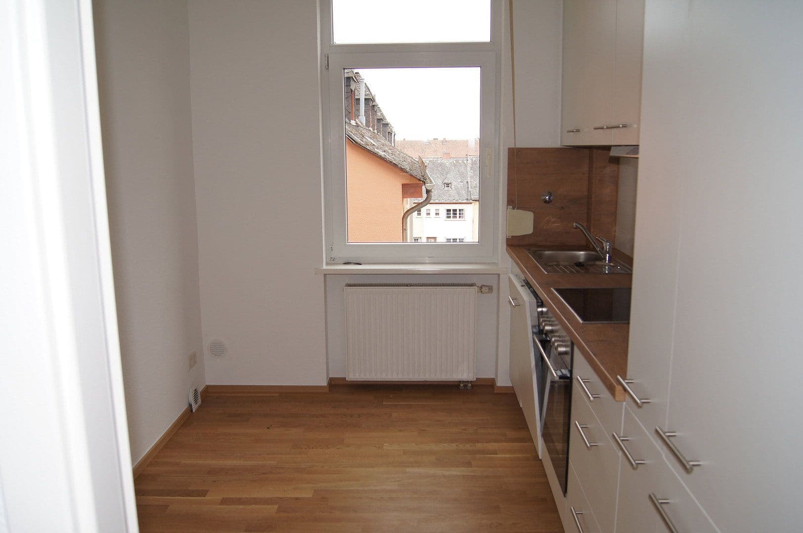 Prenájom bytu 3-izbový 63 m², Waldstraße 144, Wiesbaden, Hesensko Prenájom bytu 3-izbový 63 m², Waldstraße 144, Wiesbaden, Hesensko
