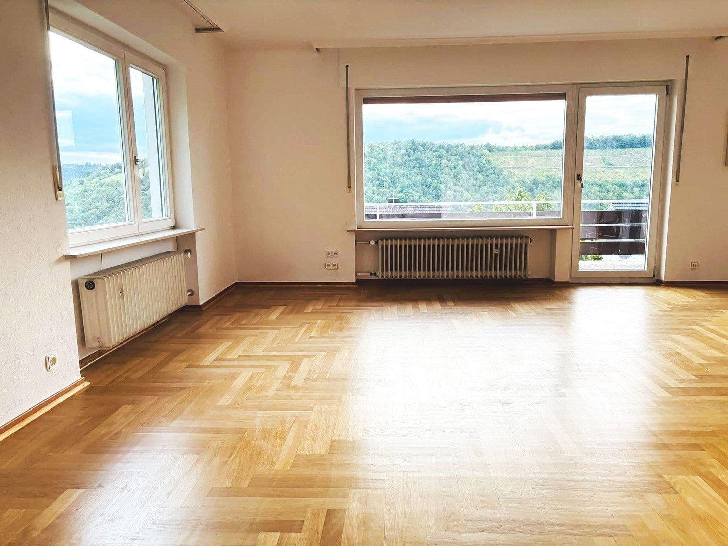 Predaj domu 231 m², pozemok 956 m², Gustav Freytag Straße, Wertheim, Bádensko-Wurttembersko Predaj domu 231 m², pozemok 956 m², Gustav Freytag Straße, Wertheim, Bádensko-Wurttembersko