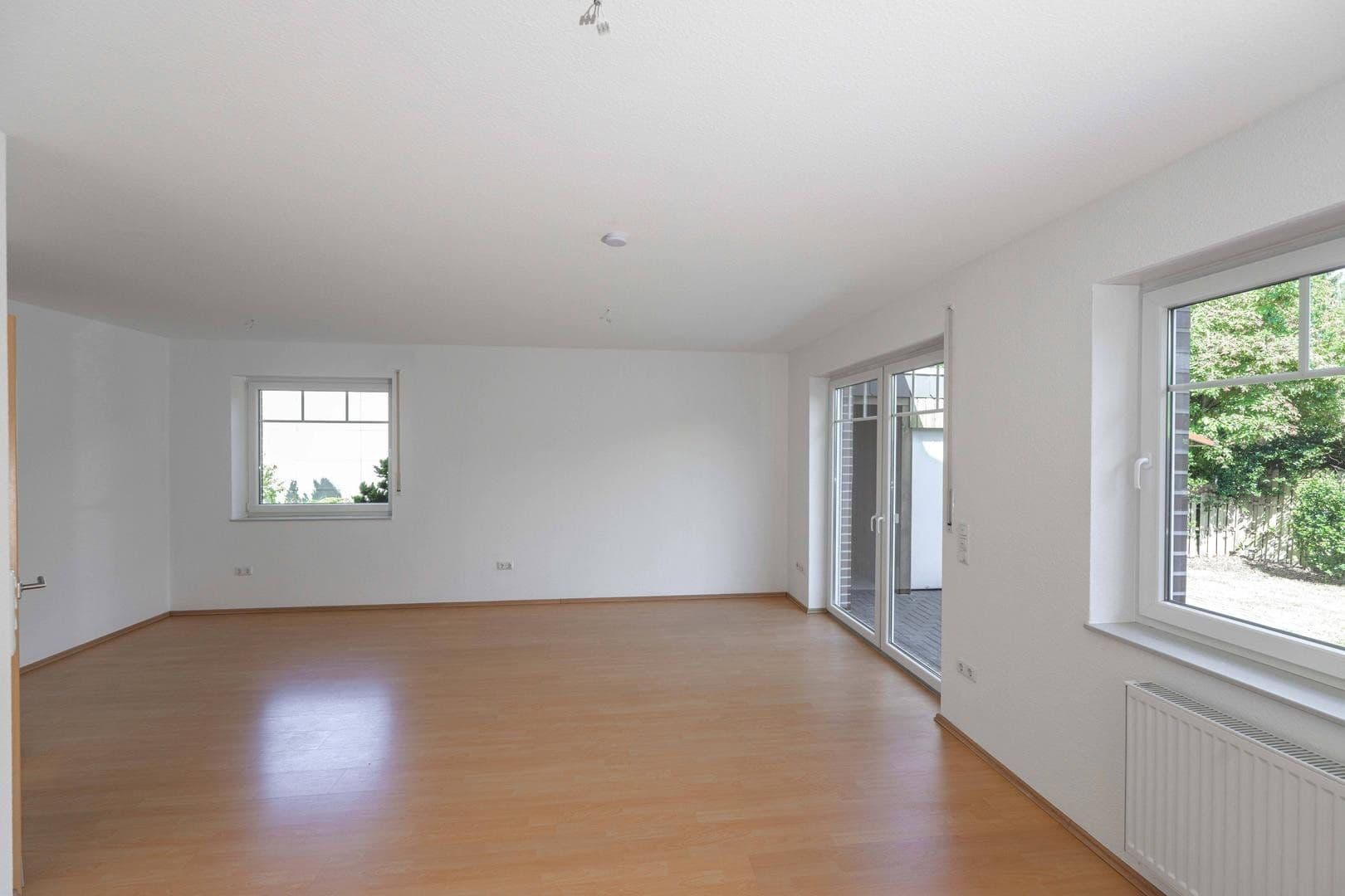 Predaj domu 115 m², pozemok 239 m², Bienenweg 1a, Edewecht, Dolné Sasko Predaj domu 115 m², pozemok 239 m², Bienenweg 1a, Edewecht, Dolné Sasko