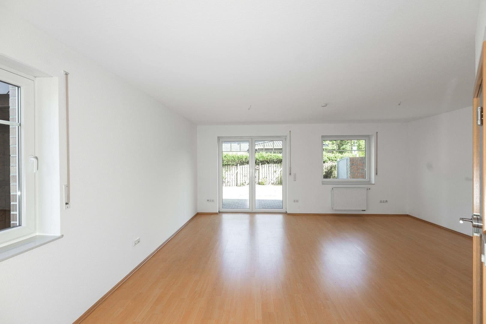 Predaj domu 115 m², pozemok 239 m², Bienenweg 1a, Edewecht, Dolné Sasko Predaj domu 115 m², pozemok 239 m², Bienenweg 1a, Edewecht, Dolné Sasko
