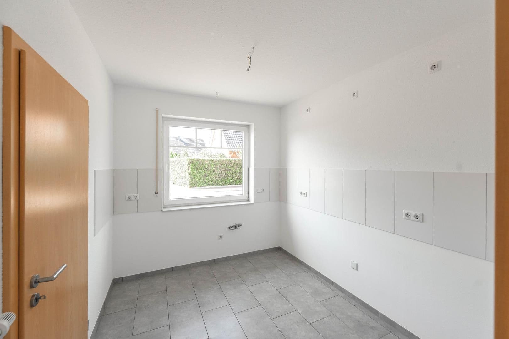 Predaj domu 115 m², pozemok 239 m², Bienenweg 1a, Edewecht, Dolné Sasko Predaj domu 115 m², pozemok 239 m², Bienenweg 1a, Edewecht, Dolné Sasko