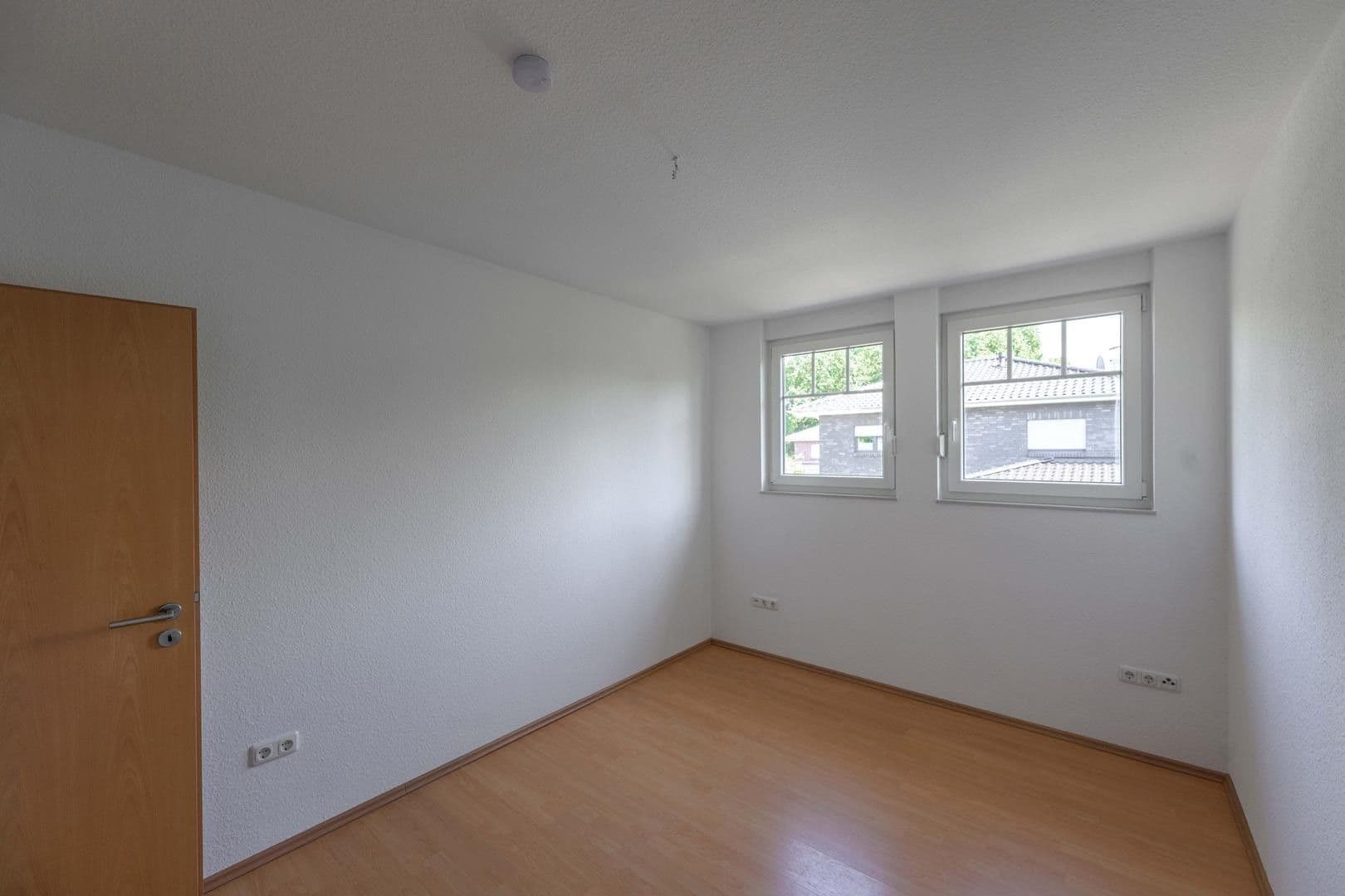 Predaj domu 115 m², pozemok 239 m², Bienenweg 1a, Edewecht, Dolné Sasko Predaj domu 115 m², pozemok 239 m², Bienenweg 1a, Edewecht, Dolné Sasko