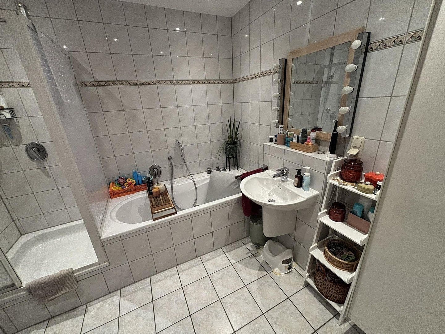 Prenájom bytu 3-izbový 68 m², Robert-Koch-Straße 1e, Elz, Hesensko Prenájom bytu 3-izbový 68 m², Robert-Koch-Straße 1e, Elz, Hesensko