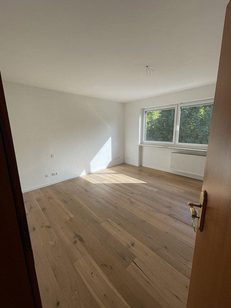 Prenájom domu 167 m², pozemok 846 m², Wörthsee, Bavorsko Prenájom domu 167 m², pozemok 846 m², Wörthsee, Bavorsko