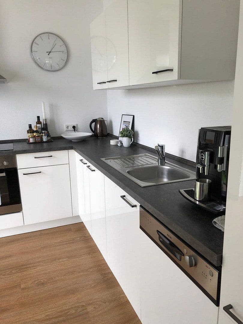 Prenájom bytu 2-izbový 60 m², Fritz-Reuter-Straße 10, Olpe, Severné Porýnie - Westfálsko Prenájom bytu 2-izbový 60 m², Fritz-Reuter-Straße 10, Olpe, Severné Porýnie - Westfálsko