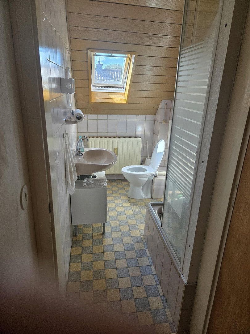 Prenájom bytu 3-izbový 55 m², Eisenbahn straße, Kindsbach, Porýnie-Falcko Prenájom bytu 3-izbový 55 m², Eisenbahn straße, Kindsbach, Porýnie-Falcko