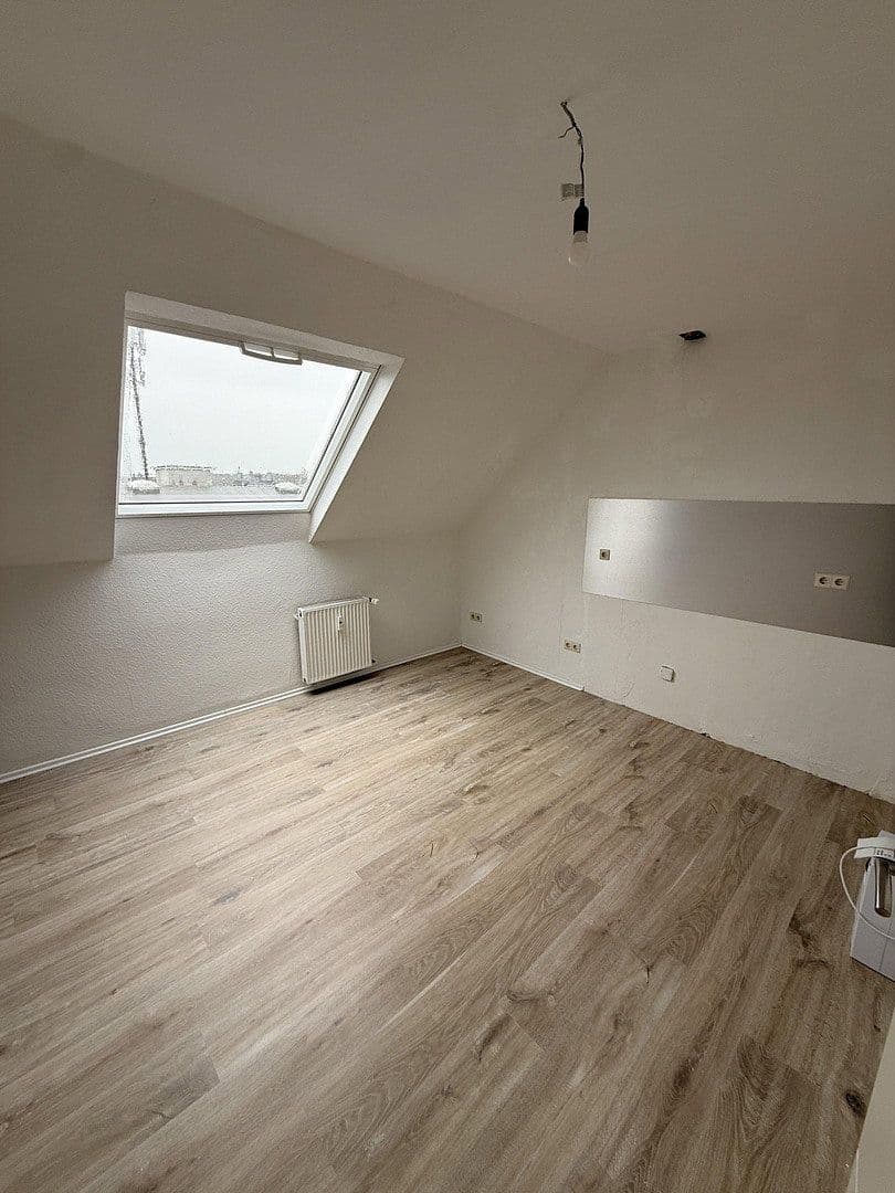 Prenájom bytu 3-izbový 75 m², Blumenstr. 47, Radevormwald, Severné Porýnie - Westfálsko Prenájom bytu 3-izbový 75 m², Blumenstr. 47, Radevormwald, Severné Porýnie - Westfálsko