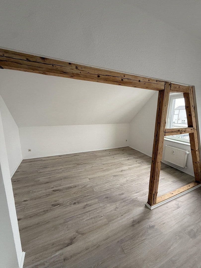 Prenájom bytu 3-izbový 75 m², Blumenstr. 47, Radevormwald, Severné Porýnie - Westfálsko Prenájom bytu 3-izbový 75 m², Blumenstr. 47, Radevormwald, Severné Porýnie - Westfálsko