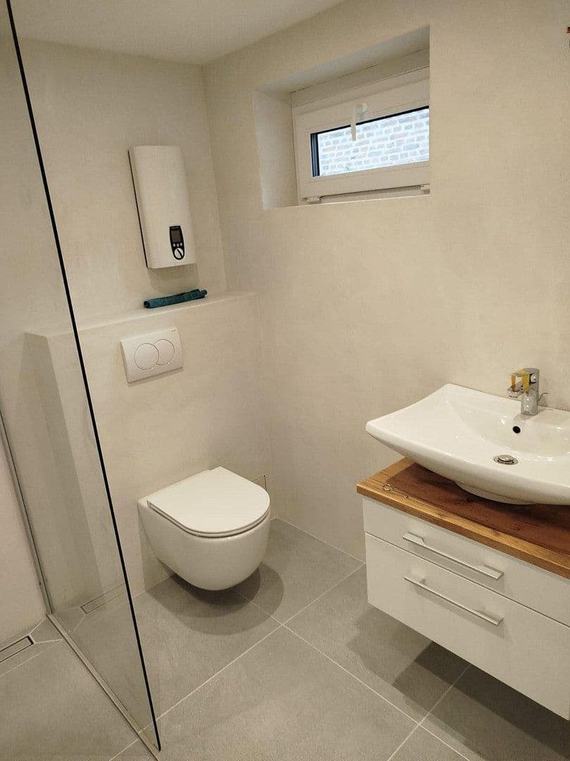 Prenájom domu 45 m², pozemok 200 m², Oberdorfstraße 33, Düsseldorf, Severné Porýnie - Westfálsko Prenájom domu 45 m², pozemok 200 m², Oberdorfstraße 33, Düsseldorf, Severné Porýnie - Westfálsko