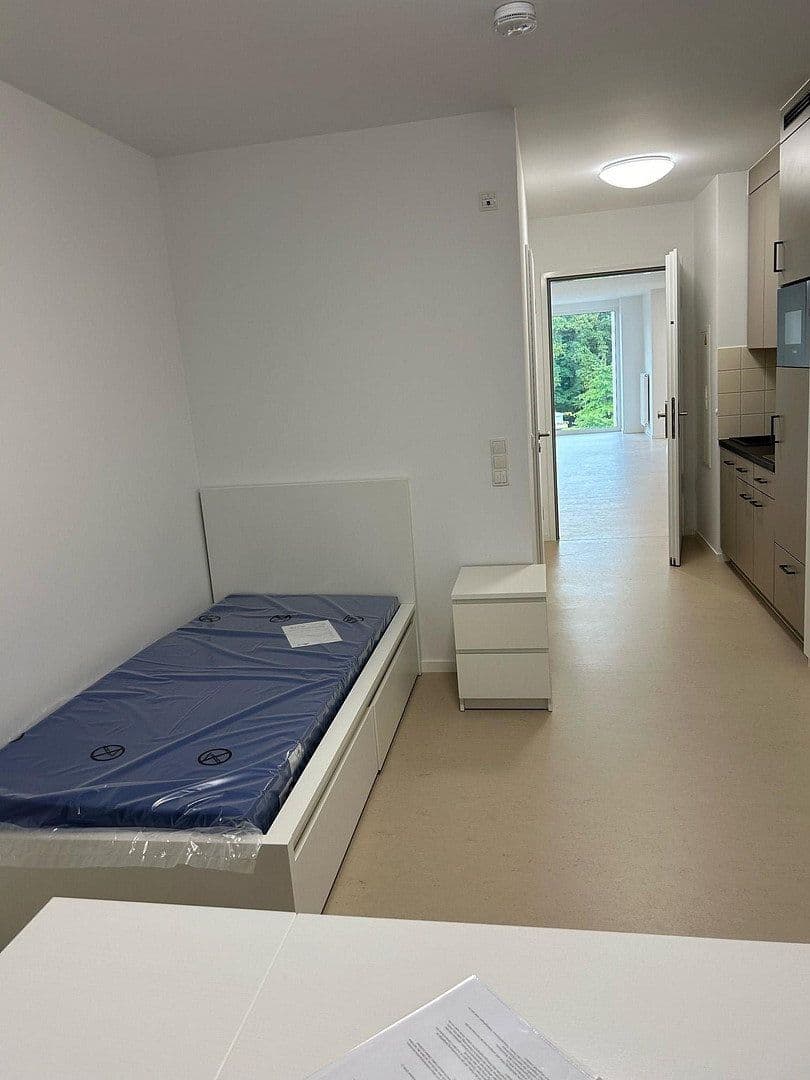Prenájom bytu 1-izbový 32 m², Bonn, Severné Porýnie - Westfálsko Prenájom bytu 1-izbový 32 m², Bonn, Severné Porýnie - Westfálsko