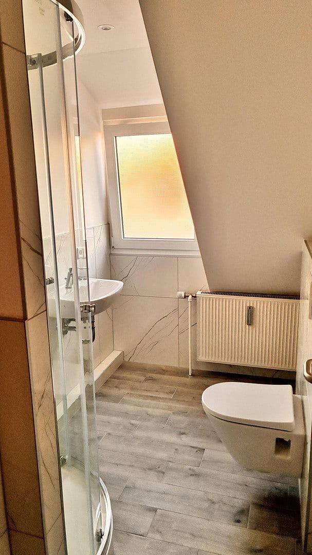 Prenájom bytu 80 m², Strassberg 46, Erlangen, Bavorsko Prenájom bytu 80 m², Strassberg 46, Erlangen, Bavorsko